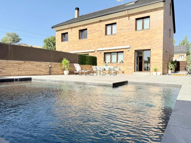 Casa en venta en San Agustín Del Guadalix, Madrid