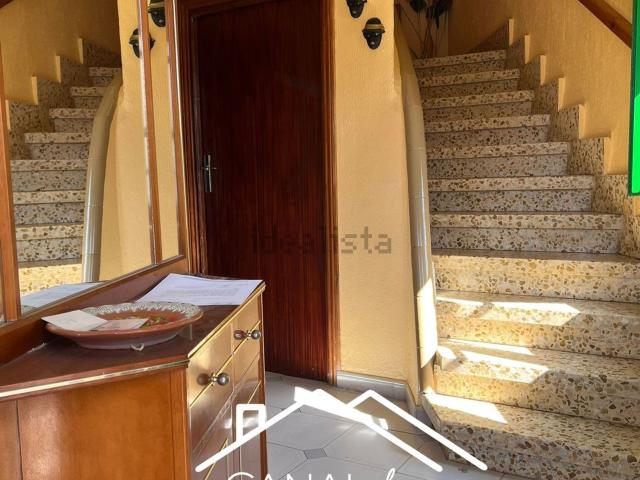 Casa en venta en San Cristóbal De Entreviñas, Castilla y León
