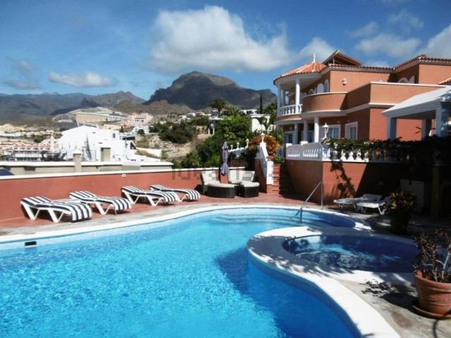 Casa en venta en Adeje, San Eugenio Alto