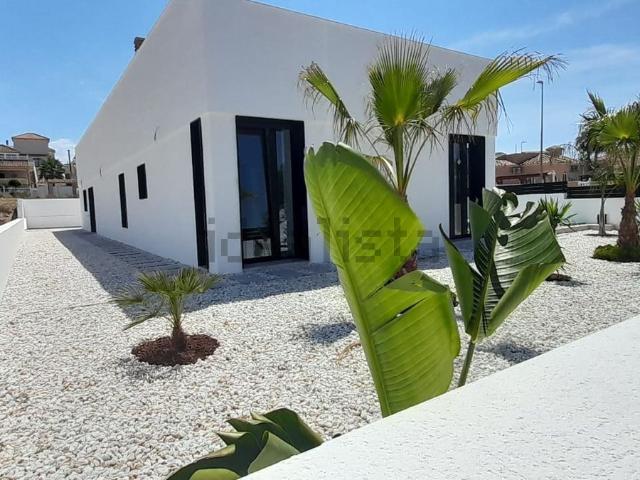 Casa en venta en San Fulgencio, Urbanización La Marina-El Oasis