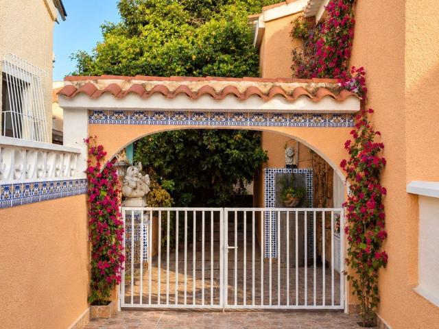 Casa en venta en Urbanización La Marina-El Oasis, el Baix Segura / La Vega Baja