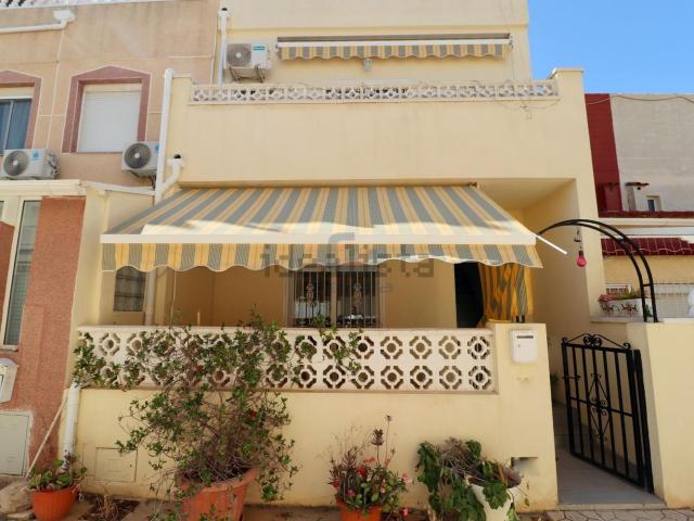 Casa en venta en San Fulgencio, Urbanización La Marina-El Oasis