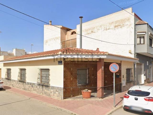 Casa en venta en San Isidro, Valencia