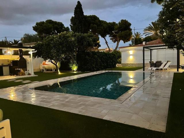 Casa en venta en Urbanització Cabiscol, l'Alacantí