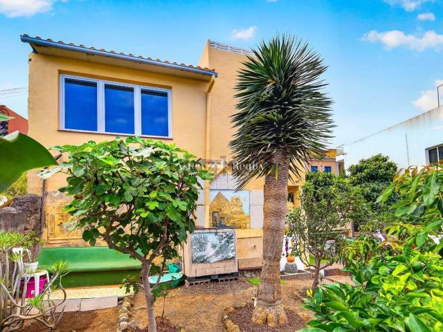 Casa en venta en San Juan de la Rambla, Canarias
