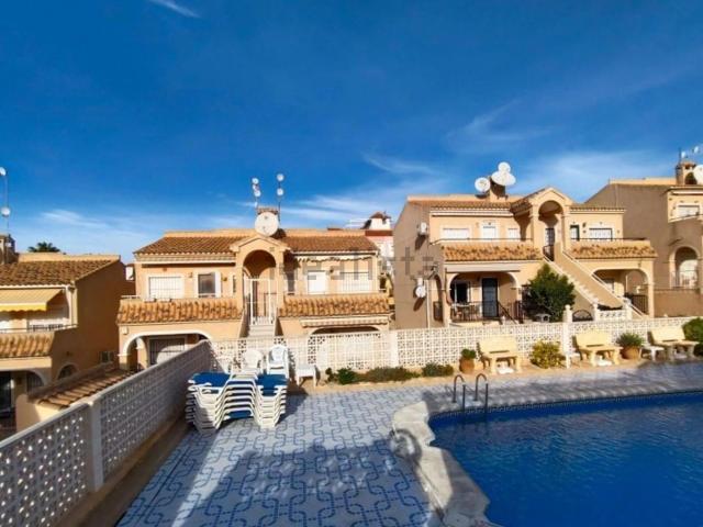 Casa en venta en San Miguel De Salinas, Urbanización Las Filipinas