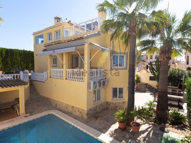 Casa en venta en San Miguel De Salinas, Urbanización Las Filipinas