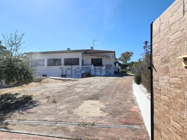 Casa en venta en San Román De Los Montes, Toledo