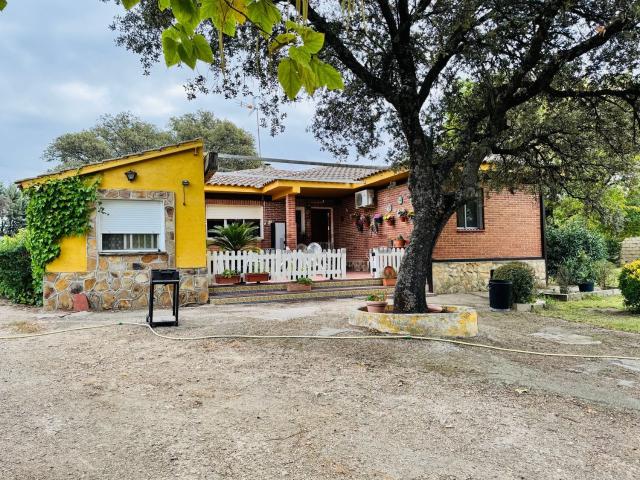 Casa en venta en Reguerones, San Román De Los Montes