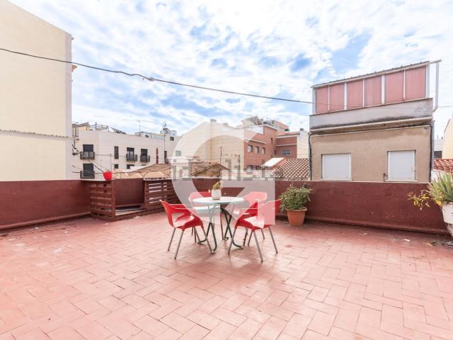 Casa en venta en Sant Feliu De Llobregat, Can Falguera