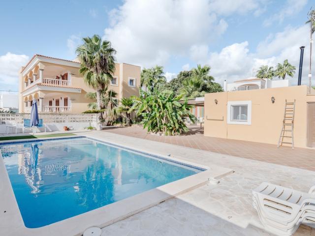 Casa en venta en Sant Josep de sa Talaia, Eivissa