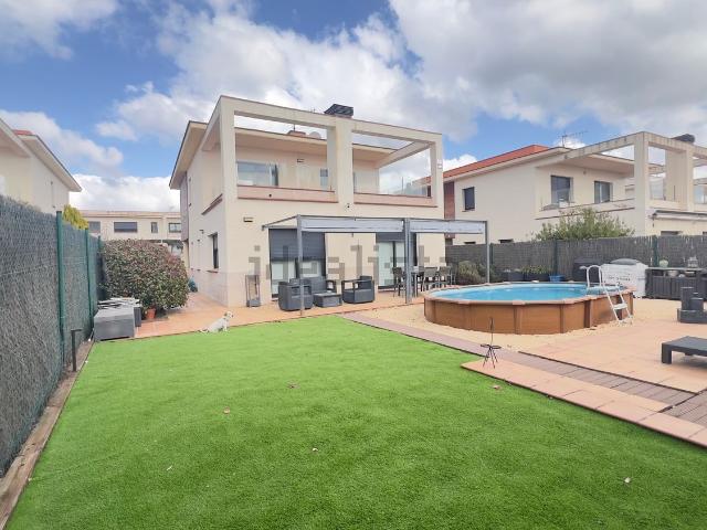 Casa en venta en Sant Julià de Ramis, Gironès