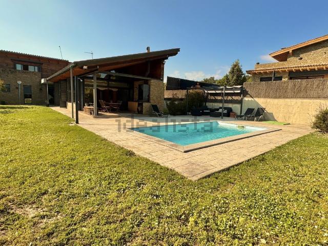Casa en venta en Osona, Catalunya