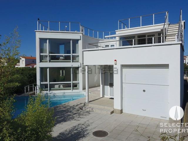 Casa en venta en Sant Pere Pescador, Girona