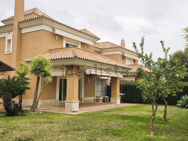 Casa en alquiler en El Rosario, Costa del Sol Occidental