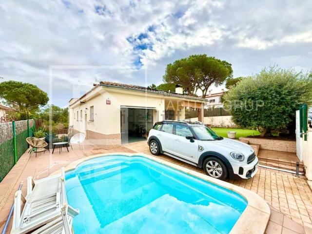 Casa en venta en Bufaganyes, Baix Empordà