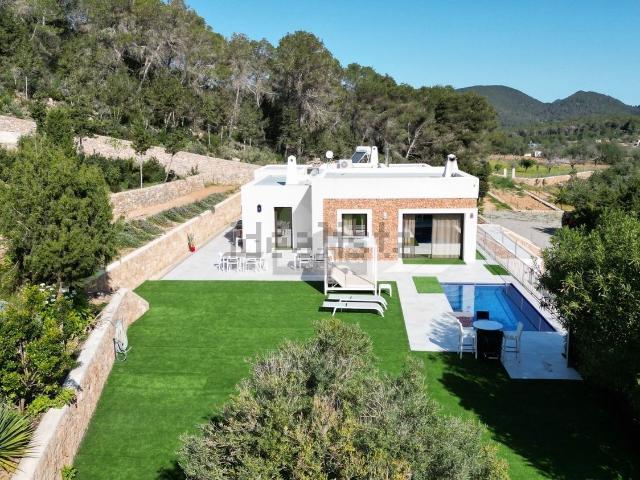 Casa en alquiler en Cala Boix, Eivissa