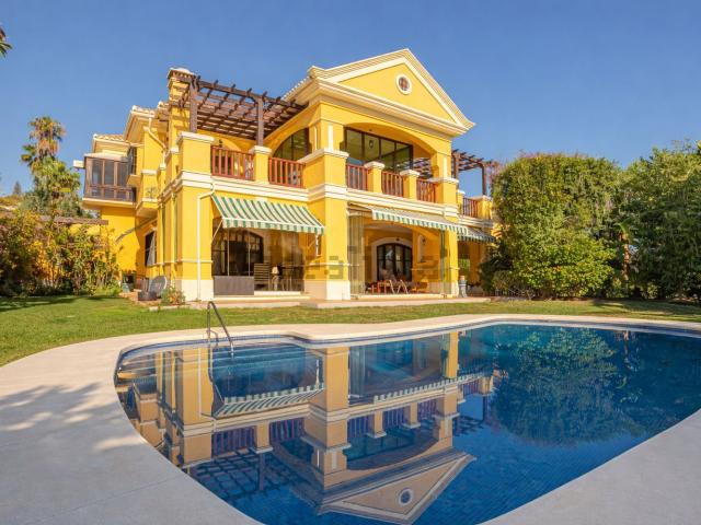 Casa en venta en Elviria, Costa del Sol Occidental