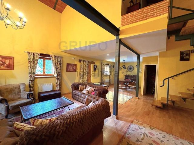 Casa en venta en Santa María La Real De Nieva, Paradinas