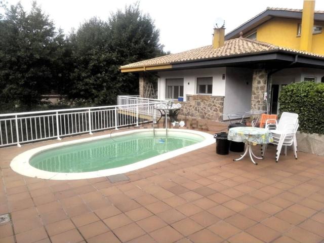 Casa en venta en Garrotxa, Catalunya