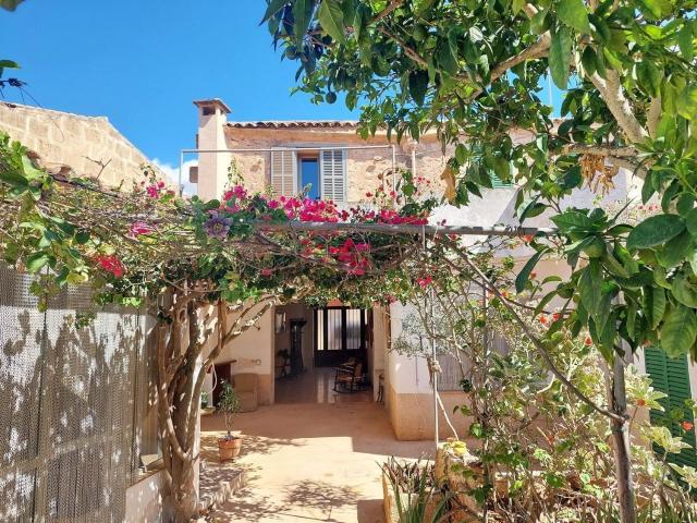 Casa en venta en Migjorn, Baleares
