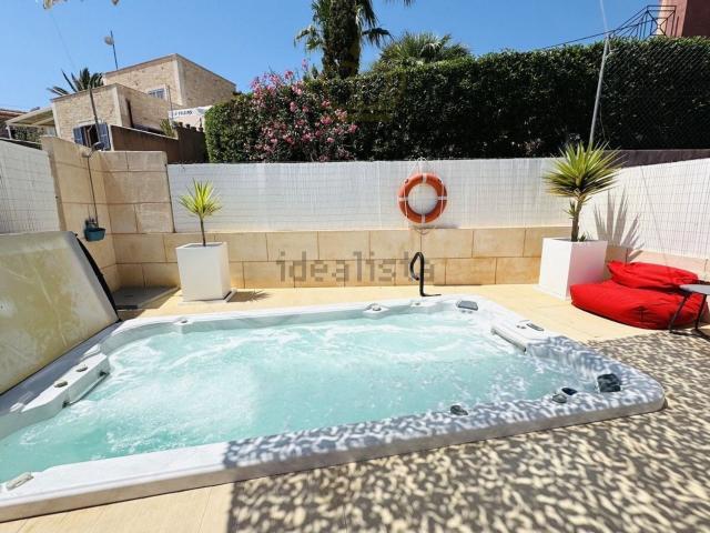 Casa en venta en Cala Llombards, Migjorn