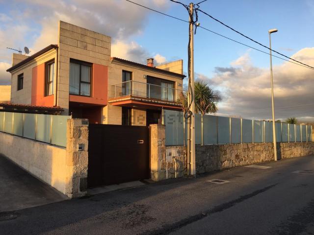 Casa en venta en Sobral, Pontevedra