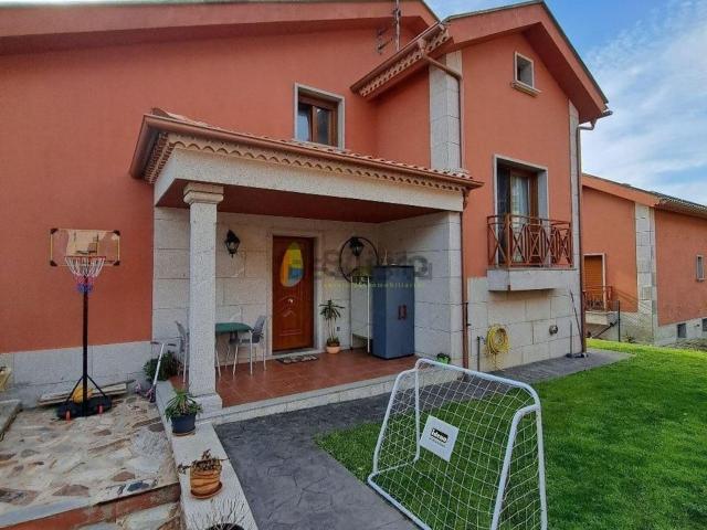 Casa en venta en Padriñán, O Salnés