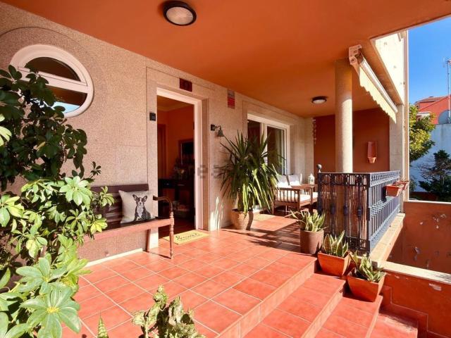 Casa en venta en Padriñán, O Salnés