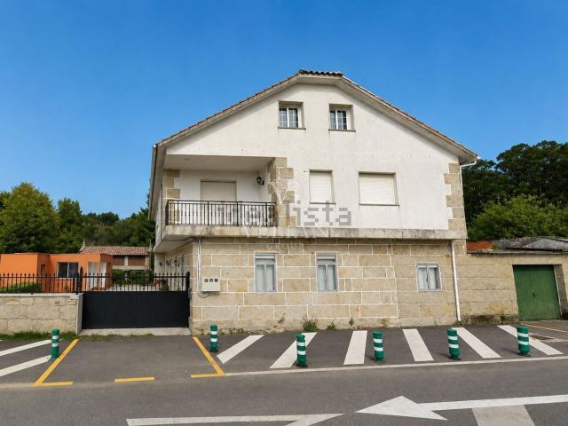 Casa en venta en Padriñán, O Salnés