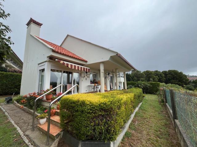Casa en venta en Padriñán, O Salnés