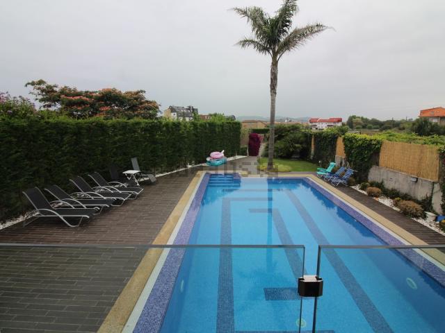 Casa en venta en Mourelos, O Salnés