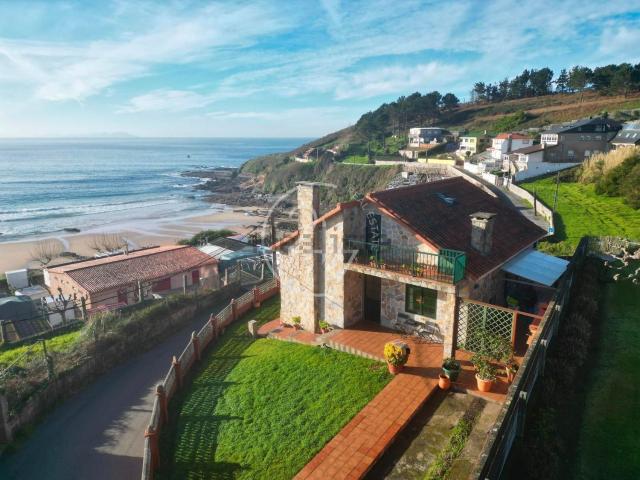 Casa en venta en Sanxenxo, Montalbo