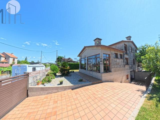 Casa en venta en Sanxenxo, Pontevedra