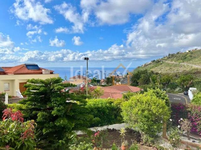 Casa en venta en Tenerife, Urbanización Primavera