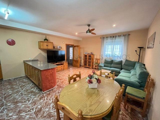 Casa en venta en l'Alt Vinalopó / El Alto Vinalopó, Valencia