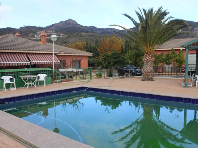 Casa en venta en l'Alt Vinalopó / El Alto Vinalopó, Valencia