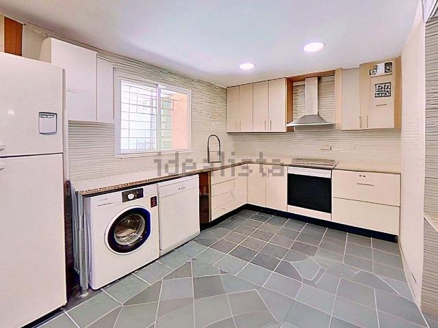 Casa en venta en María Moliner, l'Alt Vinalopó / El Alto Vinalopó