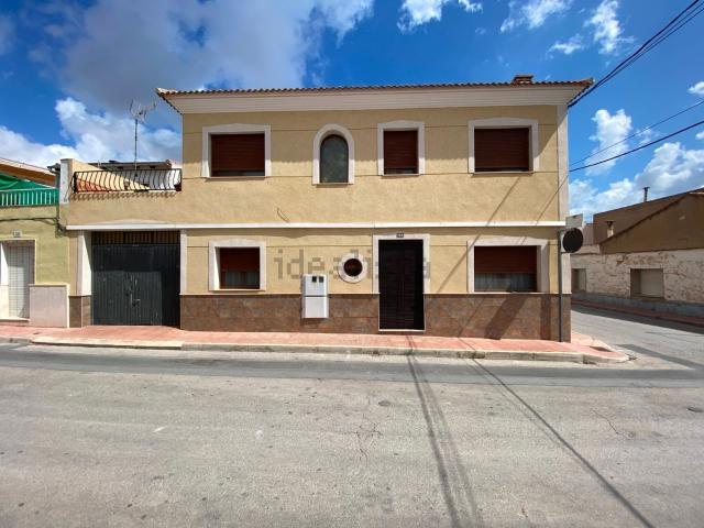 Casa en venta en María Moliner, l'Alt Vinalopó / El Alto Vinalopó