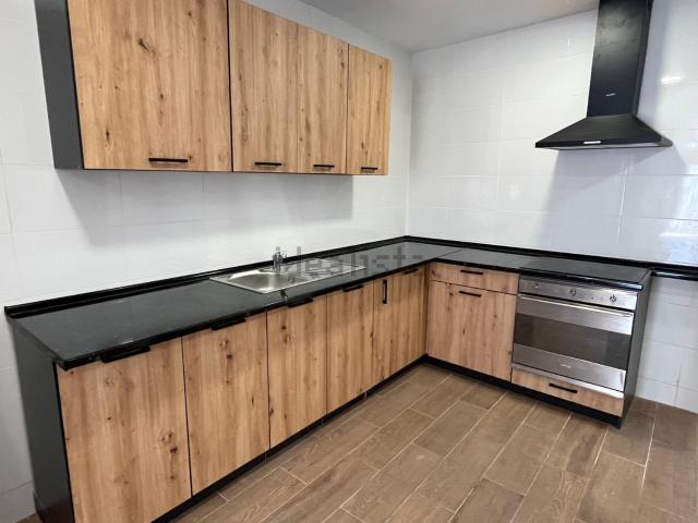Casa en venta en María Moliner, l'Alt Vinalopó / El Alto Vinalopó
