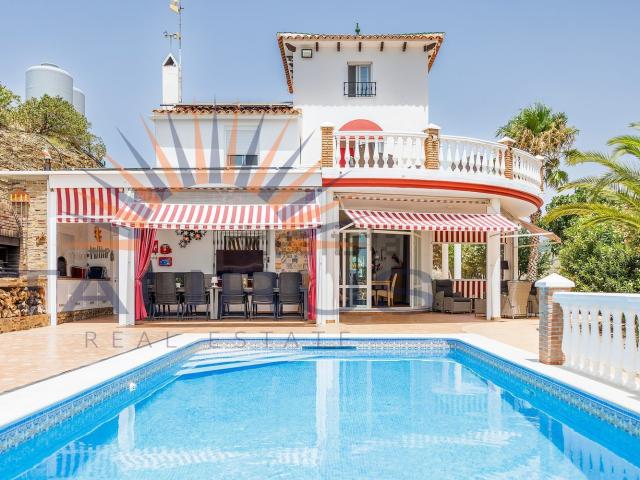Casa en venta en La Axarquía, Andalucía