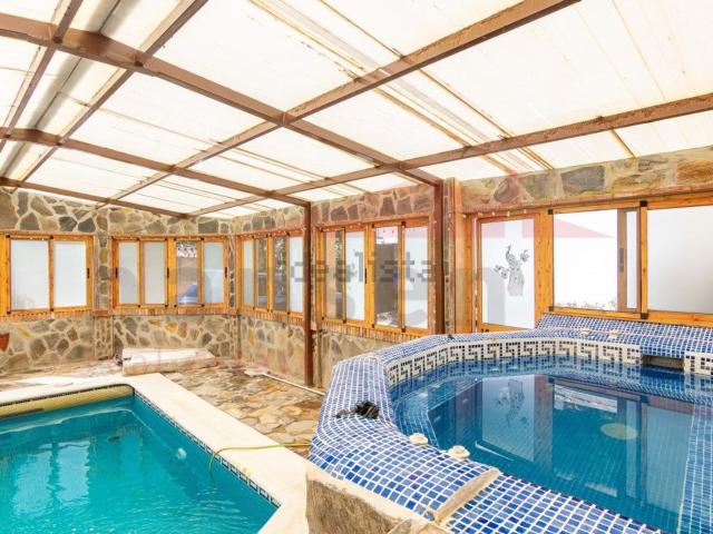 Casa en venta en La Axarquía, Andalucía