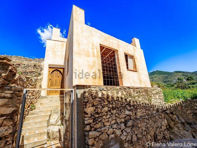 Casa en venta en La Axarquía, Andalucía