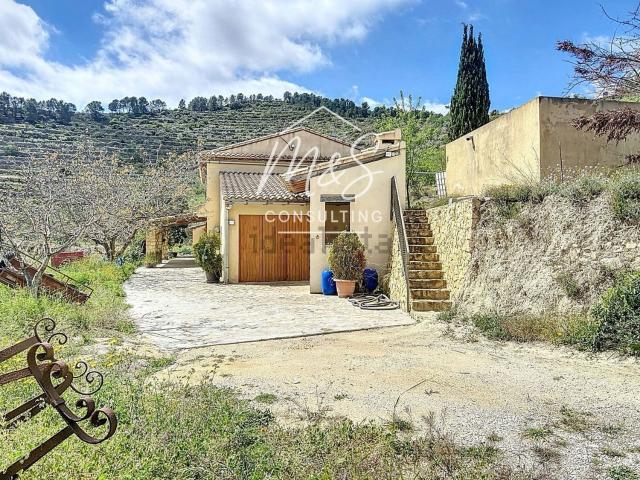 Casa en venta en Sella, Valencia