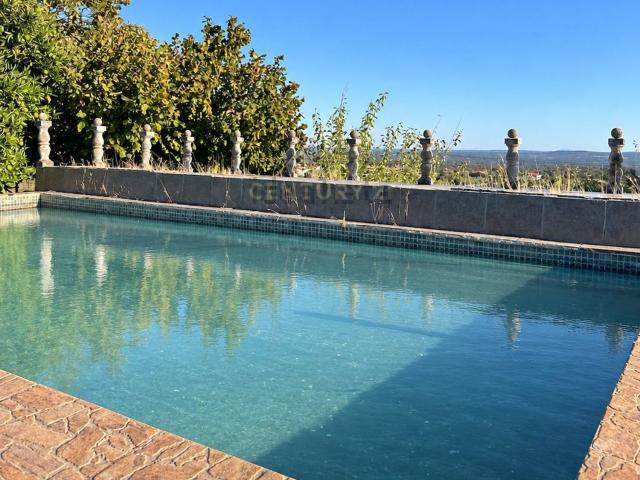 Casa en venta en Serradilla, Cáceres