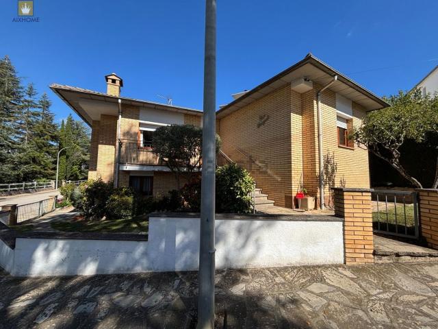 Casa en venta en la Quadrada, Osona