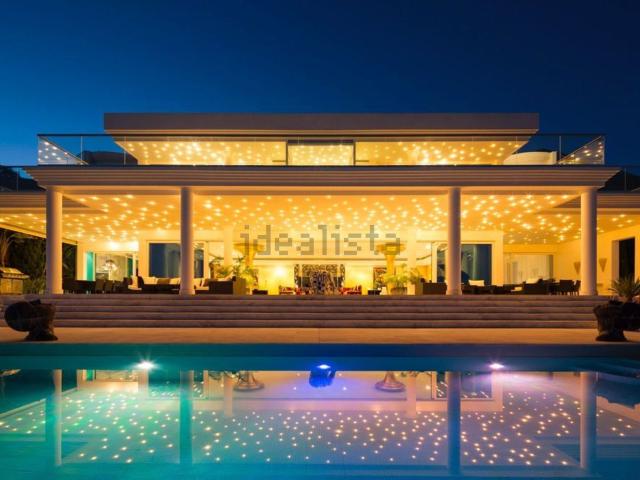Casa en alquiler en La Carolina, Costa del Sol Occidental