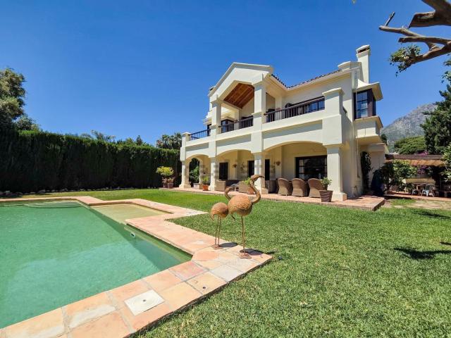 Casa en venta en La Carolina, Costa del Sol Occidental
