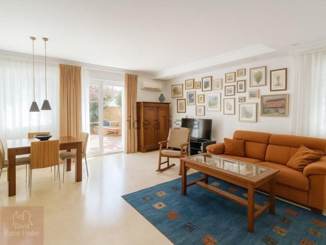 Casa en venta en Barriada Islas Canarias, Costa del Sol Occidental