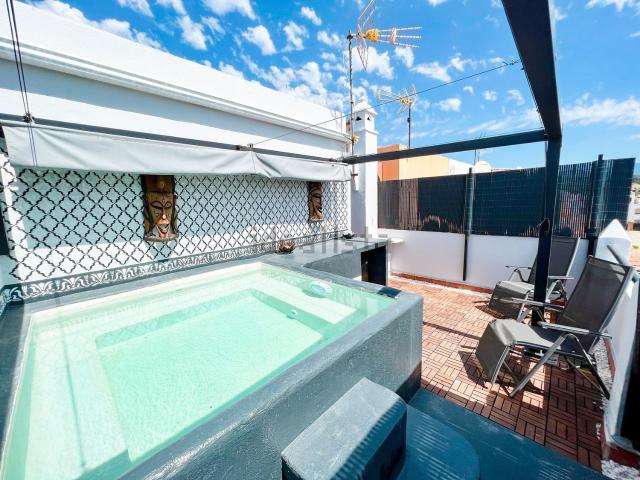Casa en alquiler en Barriada Islas Canarias, Costa del Sol Occidental
